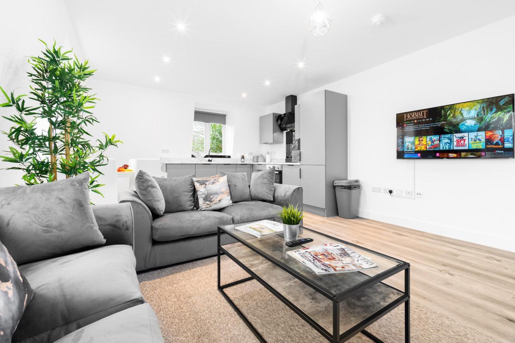 Stylish 2 Bedroom Apartment - Balcony - Secure Parking - Top Rated - 5Mc 버밍엄 외부 사진