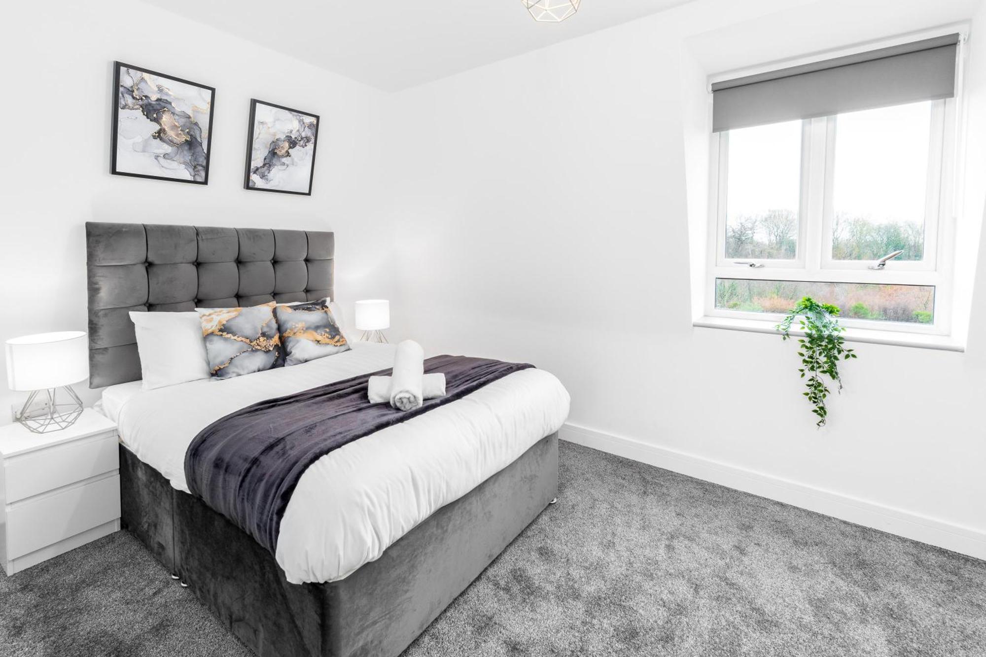Stylish 2 Bedroom Apartment - Balcony - Secure Parking - Top Rated - 5Mc 버밍엄 외부 사진